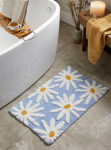 Daisy field bath mat